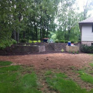 landscaping large retaining wall