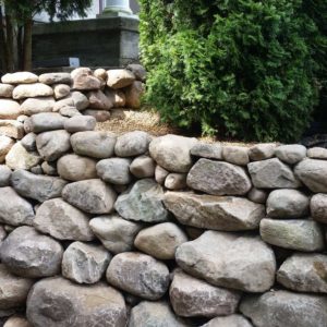 landscaping service-rock wall